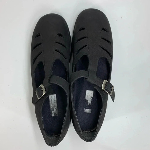 Munro side buckle t strap Nubuck fisherman flats - Picture 8 of 8